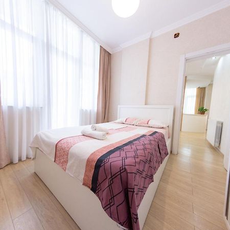 5 Apartment In One Boulding - Near Stadium บาทูมิ ภายนอก รูปภาพ