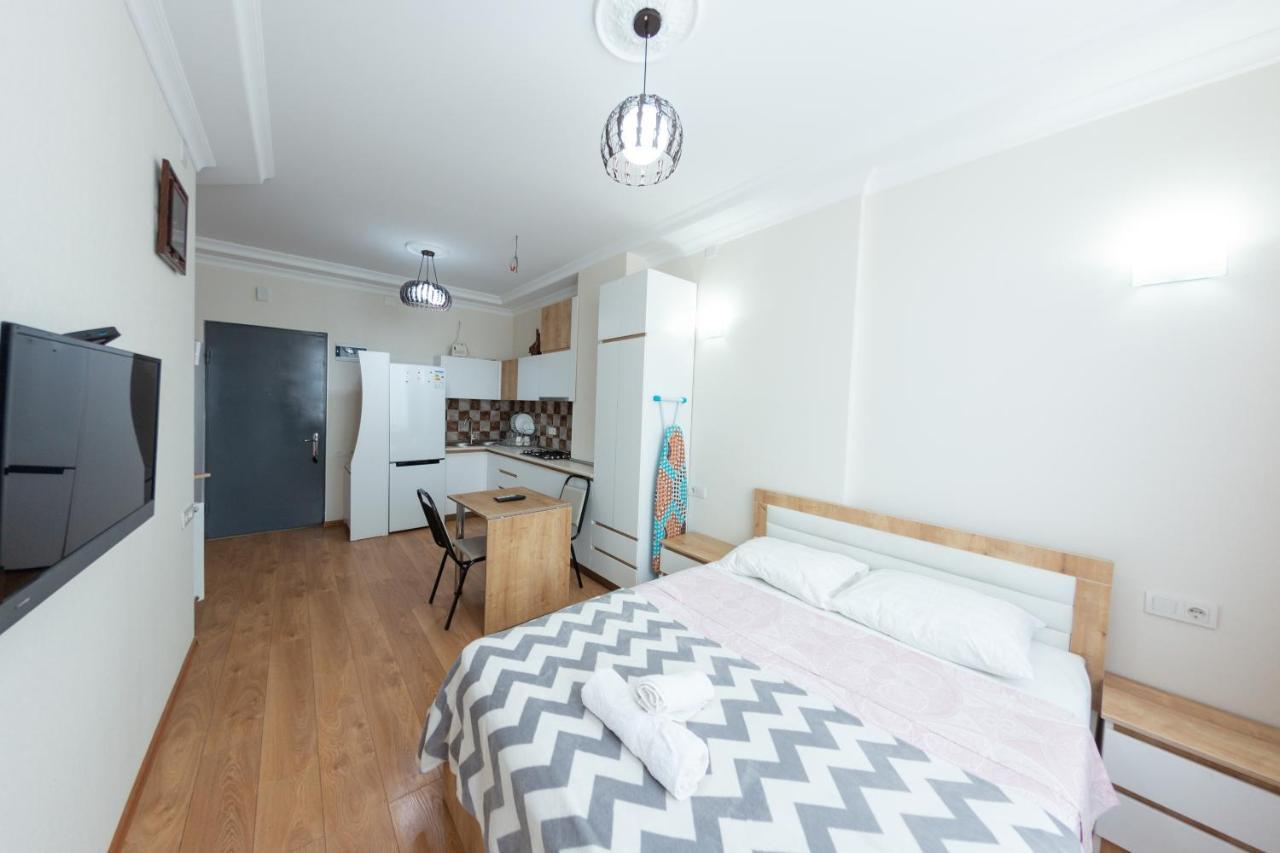 5 Apartment In One Boulding - Near Stadium บาทูมิ ภายนอก รูปภาพ